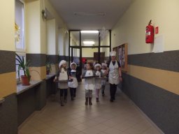 Pieczenie pierniczkow 2016 - 12